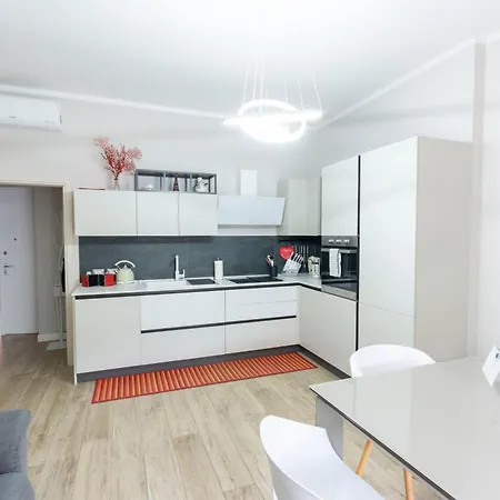 Wonder Apartment & Free Parking-2
